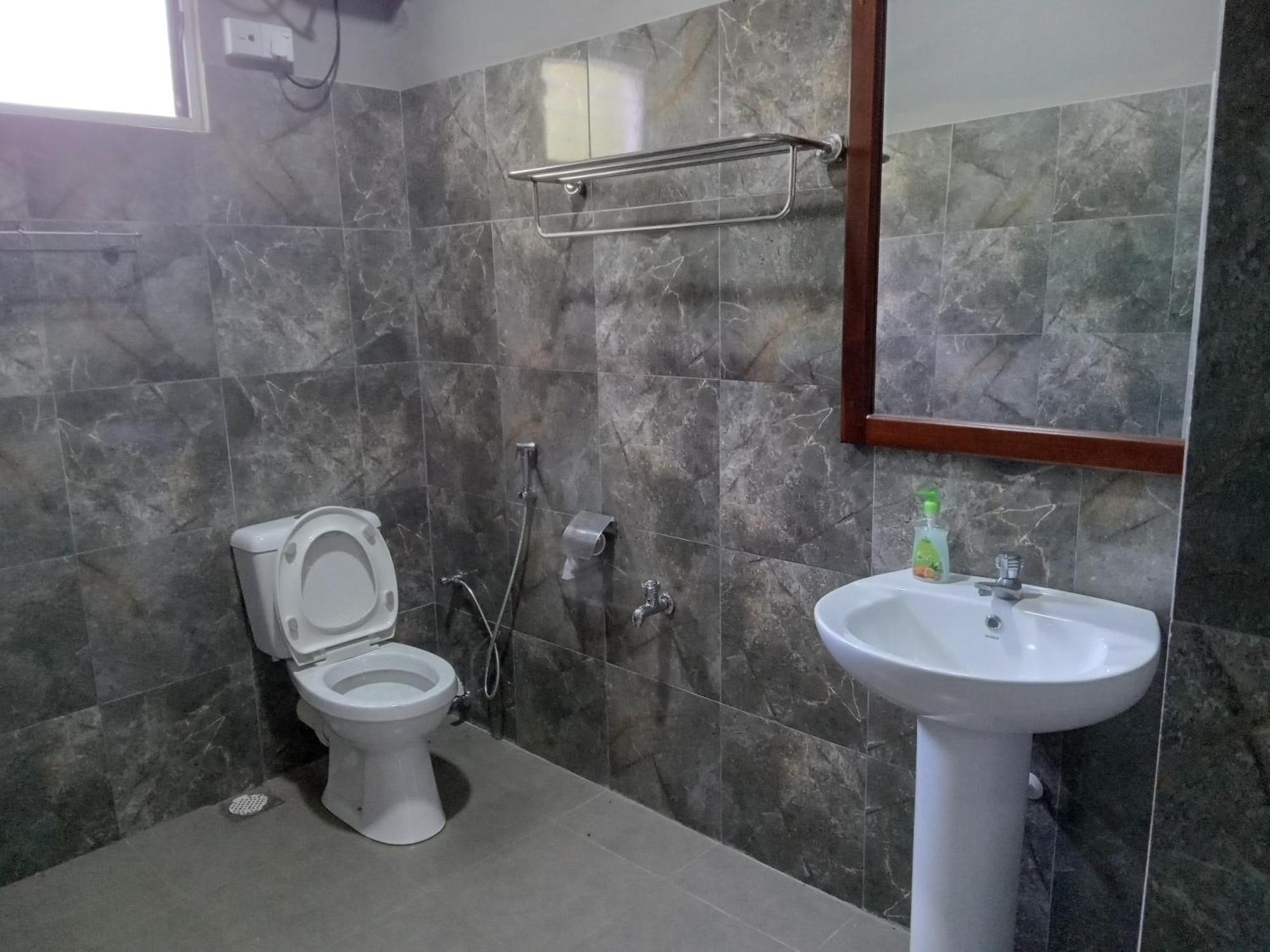 White Rose Safari Home Stay Udawalawe Exterior foto
